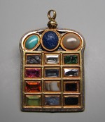 Jüdischer Amulettanhänger in Form eines Choschen