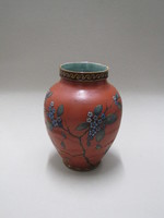 Cromolith-Vase mit Ritzdekor
