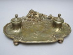 Tintenzeug aus vergoldeter Bronze mit Brombeerdekor