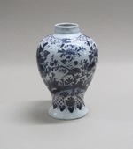 Birnförmige Vase mit "indianischen" Blumen