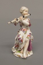 Figur: Mädchen mit Flöte