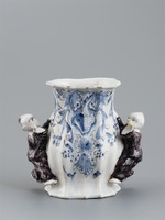 Vase mit Griffen in Form von Chinesenknaben