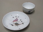 Teetasse und Untertasse aus dem Service mit Vogelmalerei