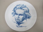 Teller mit Darstellung Ludwig van Beethovens