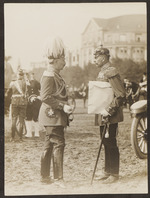 Kaiser Wilhelm II. auf der Frühjahrsparade auf dem Tempelhofer Feld am 2. Juni 1913