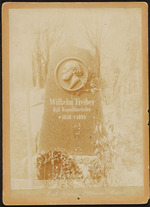 Der Grabstein von Wilhelm Treiber, Kgl. Kapellmeister, angefertigt von dem Bildhauer Carl Gruber