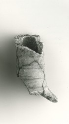 Vasenfuß (fragmentiert)