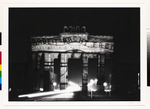 The Germans Gates, Holocost-Memorial-Day, January, 27, 1996. Zum Projekt "Arbeit macht frei, Brandenburger Tor / Auschwitz-Tor"