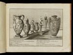 Sieben ägyptische Vasen, Urnen und Skulpturen