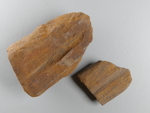 Sandstein mit Schleifrille, wohl Pfeilschaftglätter