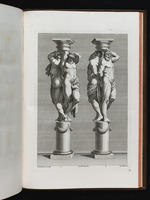 Zwei Hermensäulen mit jeweils zwei männlichen Figuren