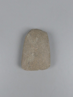 Fragmentiertes Steinbeil (Dechsel)