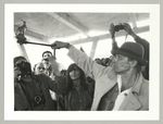 Joseph Beuys Aktion Einschmelzung der Kopie der Kraone Zar Iwan des Schrecklichen, Joseph Beuys mit Goldhasen, Fotodokumentation "7000 Eichen", documenta 7
