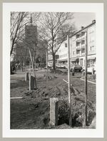Pflanzung Bebelplatz, Löcher, Stelen, Baumpfähle, Fotodokumentation "7000 Eichen", documenta 7