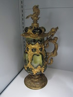 Prunkkrug aus Bronze mit eingeblasenem Glas