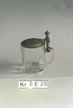 Bierkrug mit Zinndeckel
