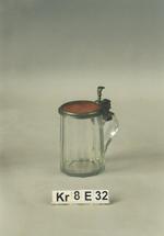 Bierkrug mit Deckel