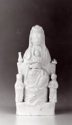 Guanyin-Figur mit Kind